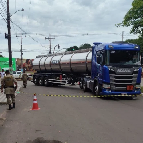 Idosa morre após colisão com caminhão em Gurupi