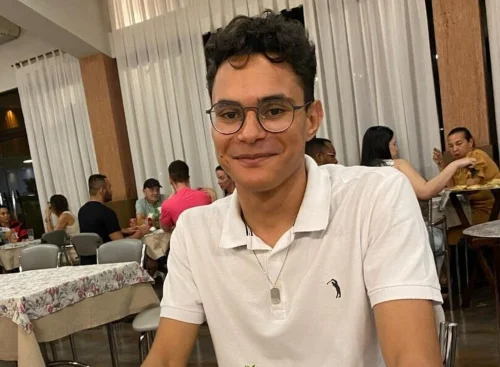 Acidente com moto em Palmas mata estagiário da Defensoria e passageira