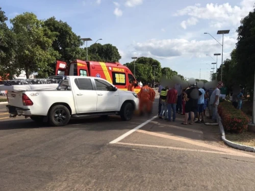 Mulher morre atropelada por caminhonete ao atravessar BR-153 em Guaraí, TO