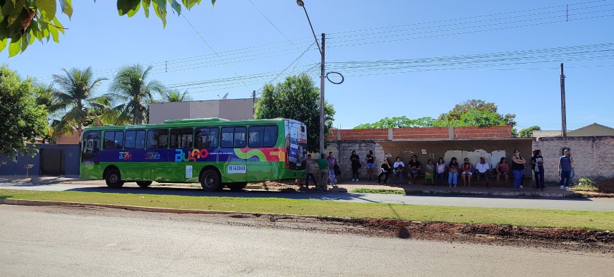 Após Seis meses Usuários ainda sofrem com ônibus quebrados e atrasos