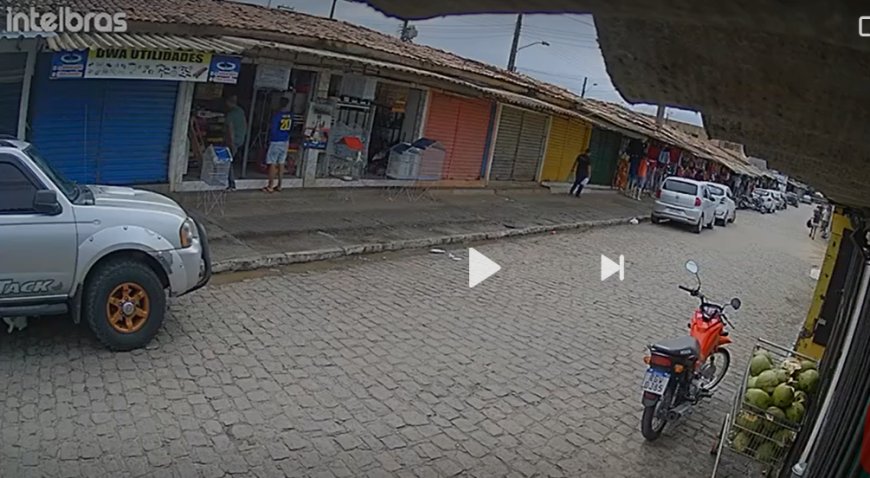 Homem é Assassinado a Tiros Enquanto Comprava Água de Coco no Bairro Jacintinho