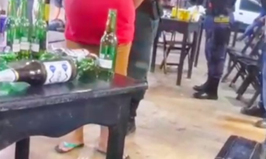 Após matar rival, homem leva tiro na testa e ainda tenta beber cerveja